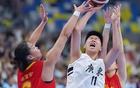 原来她就是江苏女篮教练，年轻美貌实力并存，击败卫冕冠军广东队